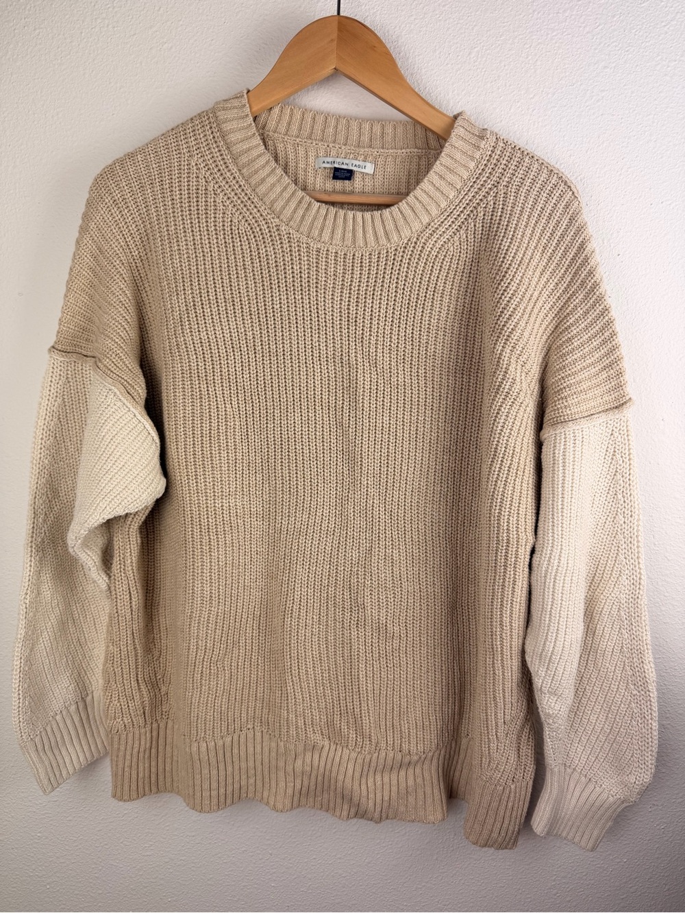 American Eagle Knit Sweater Neutral Beige Women’s Large